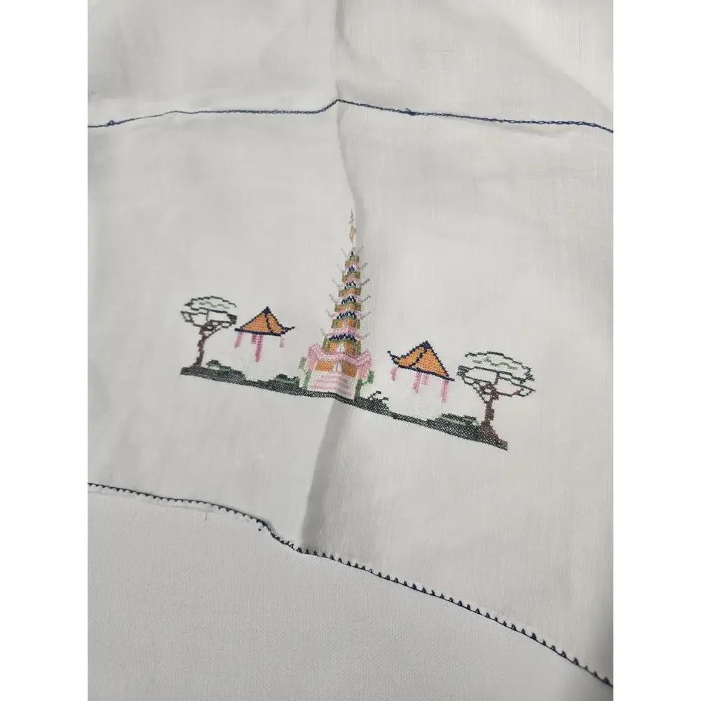 Vintage Exquisite Hand-Embroidered Cotton Linen Table Linen 36